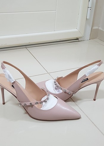 Nine West 40