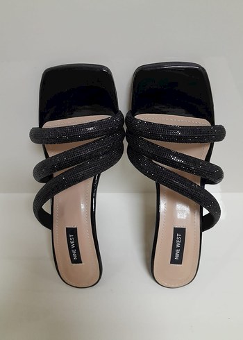 Nine West Siyah Parlak ince Topuklu Kadın Terlik 39 numara