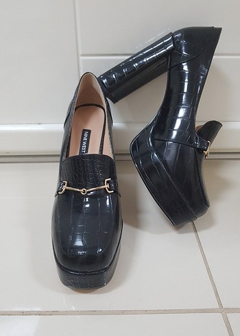 Klasik Siyah Yılan Derisi Platform Topuklu Ayakkabı - Görsel 7
