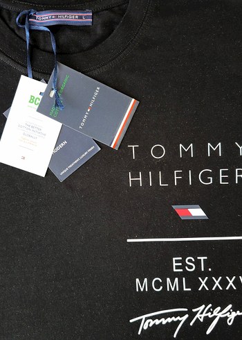 m Beden Tommy Hilfiger MCML XXXV - Siyah Tişört