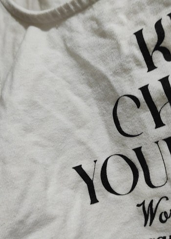 s Beden Kuşaklı Beyaz Baskılı Crop Top