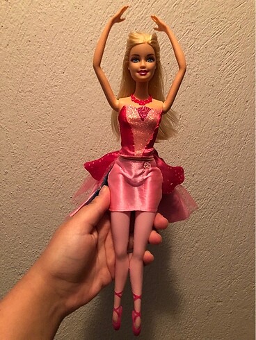  Beden Barbie sihirli balerin
