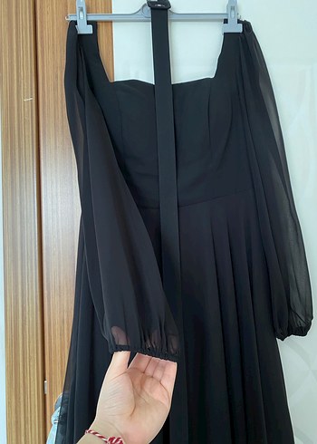 Siyah Uzun Kayık Yaka Gotik Elbise - Görsel 2