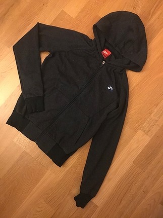 s Beden Nike hırka