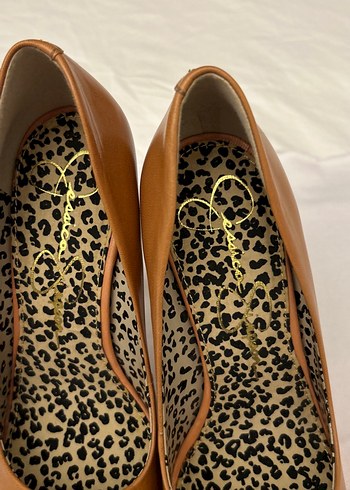 Jessica Simpson Bej Deri iç astarı Leopar Desenli Platform Topuklu Stiletto