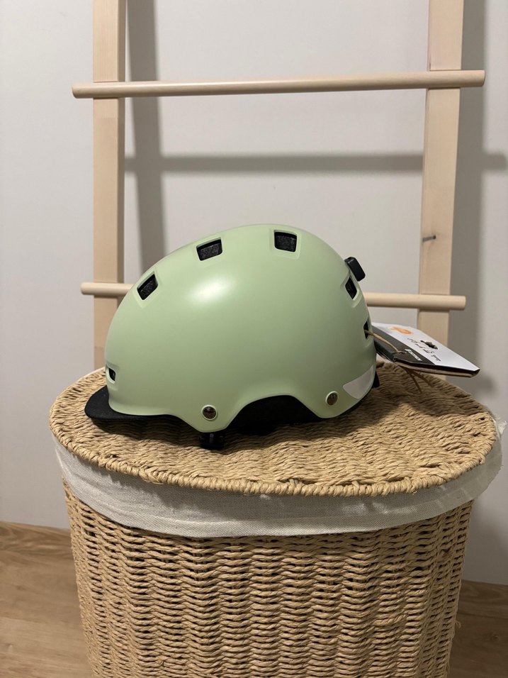 Decathlon bisiklet kaskı - Görsel 2