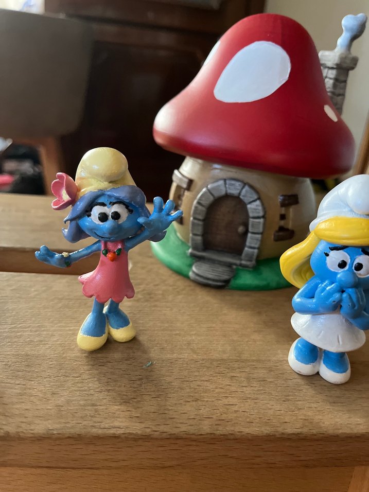 Renkli Mantar Evi ve Şirinler Figürleri - Görsel 3