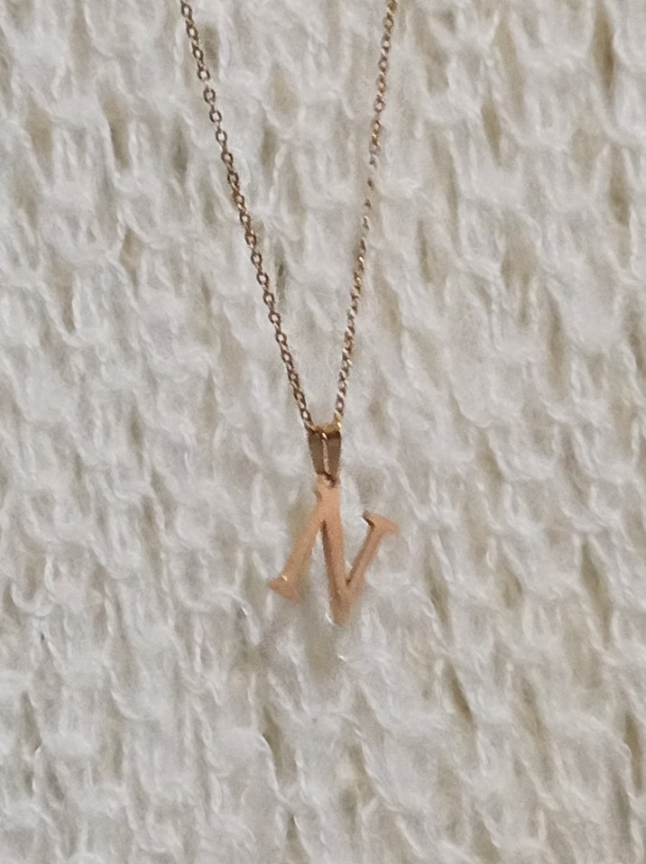 Altın Renk Zincir Detaylı Midi Kolye N harfi - Görsel 3