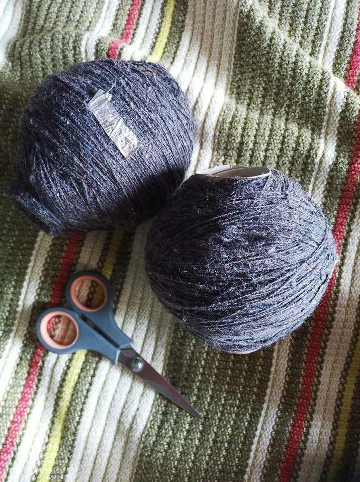 yün ip yumak koyu gri antrasit - Görsel 2