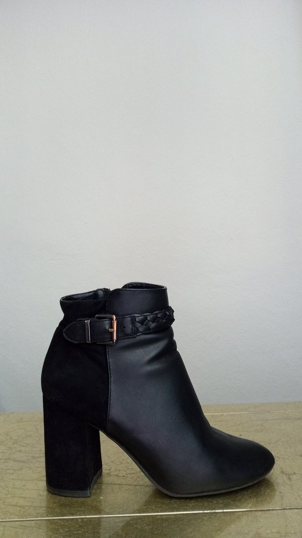 Siyah Deri Kemerli Kadın Topuklu Bot - Görsel 5