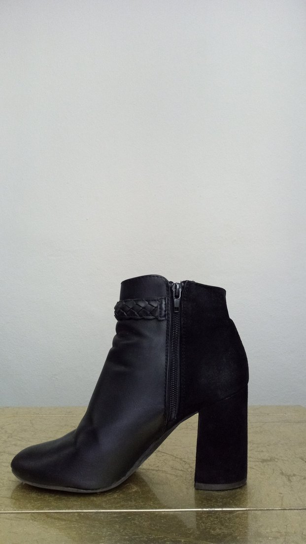 Siyah Deri Kemerli Kadın Topuklu Bot - Görsel 4