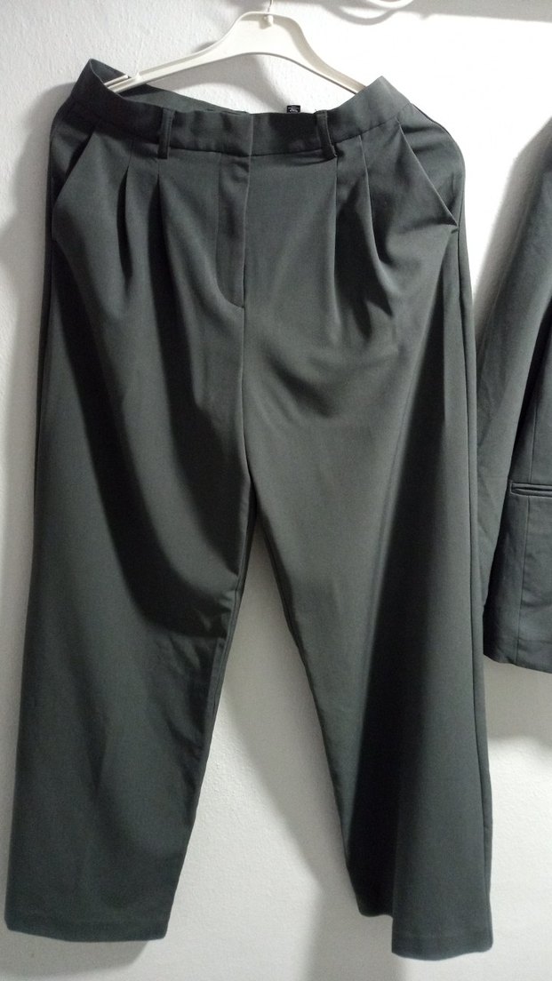 Gri Kadın Ofis Blazeri ve Pantolon Takımı - Görsel 3