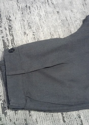 Düğmeli Gri Keten Kadın Şort - Görsel 3