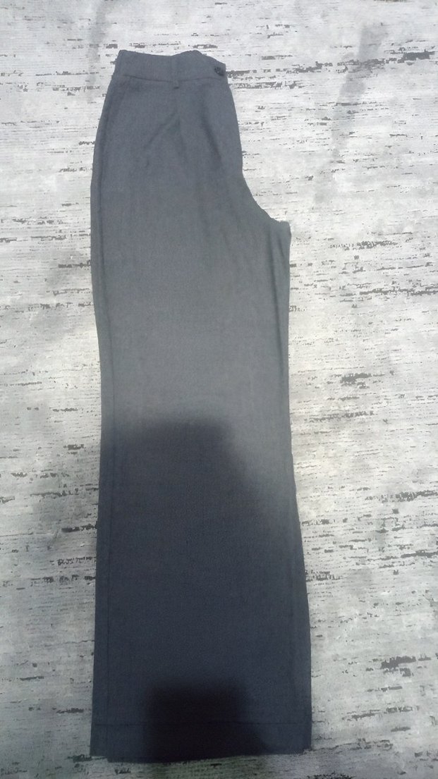 Düğmeli Gri Keten Kadın Şort - Görsel 2