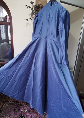 Uzun Kollu Nakışlı Mavi Abiye Elbise - Görsel 5