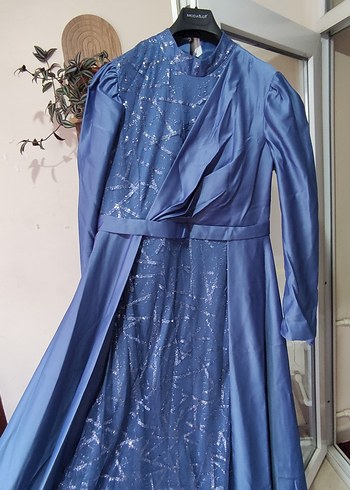 Uzun Kollu Nakışlı Mavi Abiye Elbise - Görsel 2