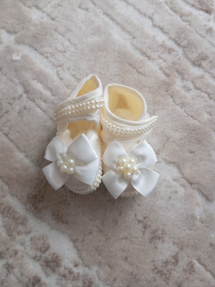 İnci Detaylı Beyaz Kız Çocuk Özel Ayakkabı - Görsel 2