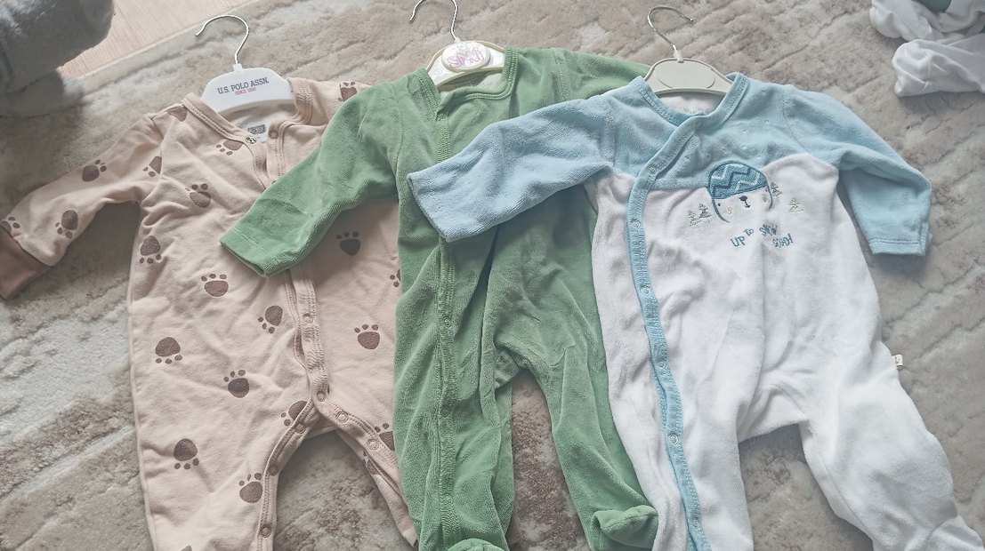 Düğmeli Yeşil Bebek Tulum, Uzun Kollu, Yumuşak Kumaş 3 fiyattır - Görsel 2