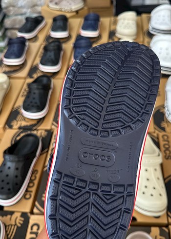 tek ebat Beden Crocs yanı yazılı erkek terlik