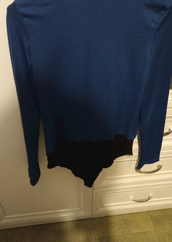 Kadın V Yaka Fırfırlı Bluz - Görsel 3