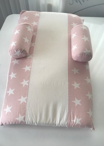 Pembe Yıldız Desenli Bebek Reflü Yatağı