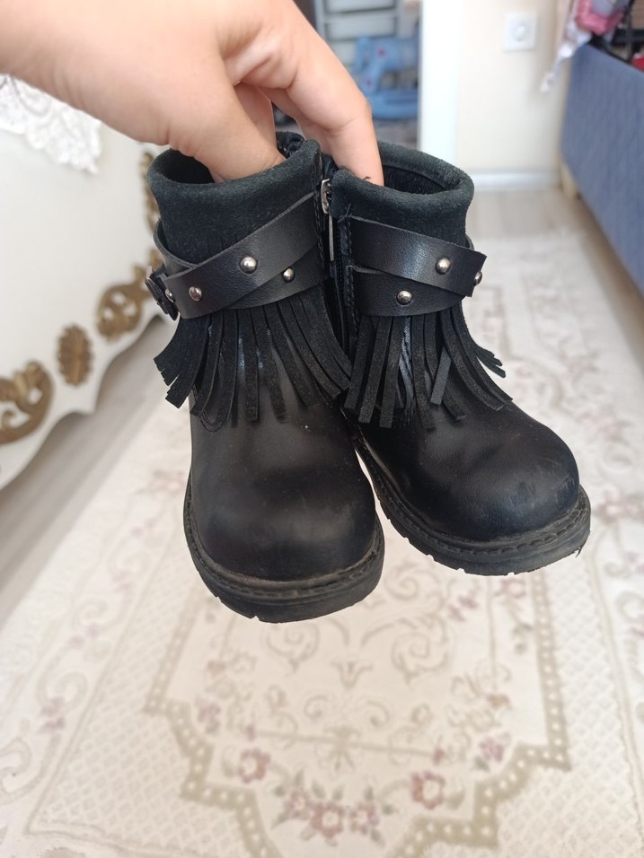 Kız Çocuk Siyah Deri Tokalı Bot - Görsel 2