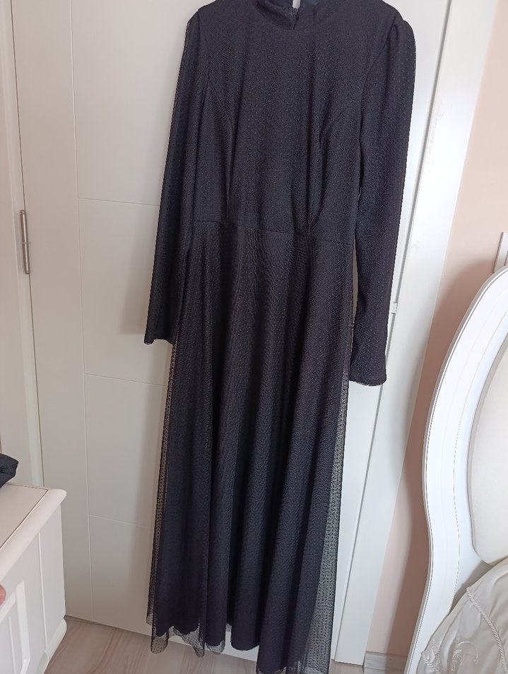 Uzun Kollu Siyah Pilili Gotik Elbise - Görsel 4