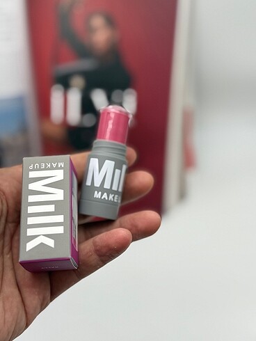 Beden MILK MAKEUP ALLIK
