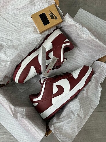 Dunk Bordo