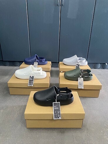 Nike Calm Mule