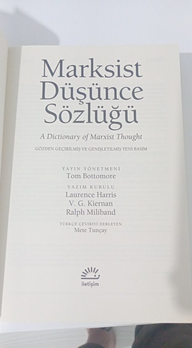 Marksist Düşünce Sözlüğü - Biyografi Kitabı - Görsel 3