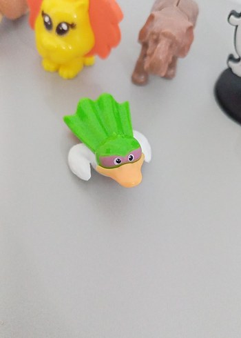 Renkli Mini Aksiyon Figürleri Seti