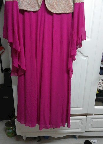 Pembe Uzun Abiye Elbise ve Parlak Ceket - Görsel 3