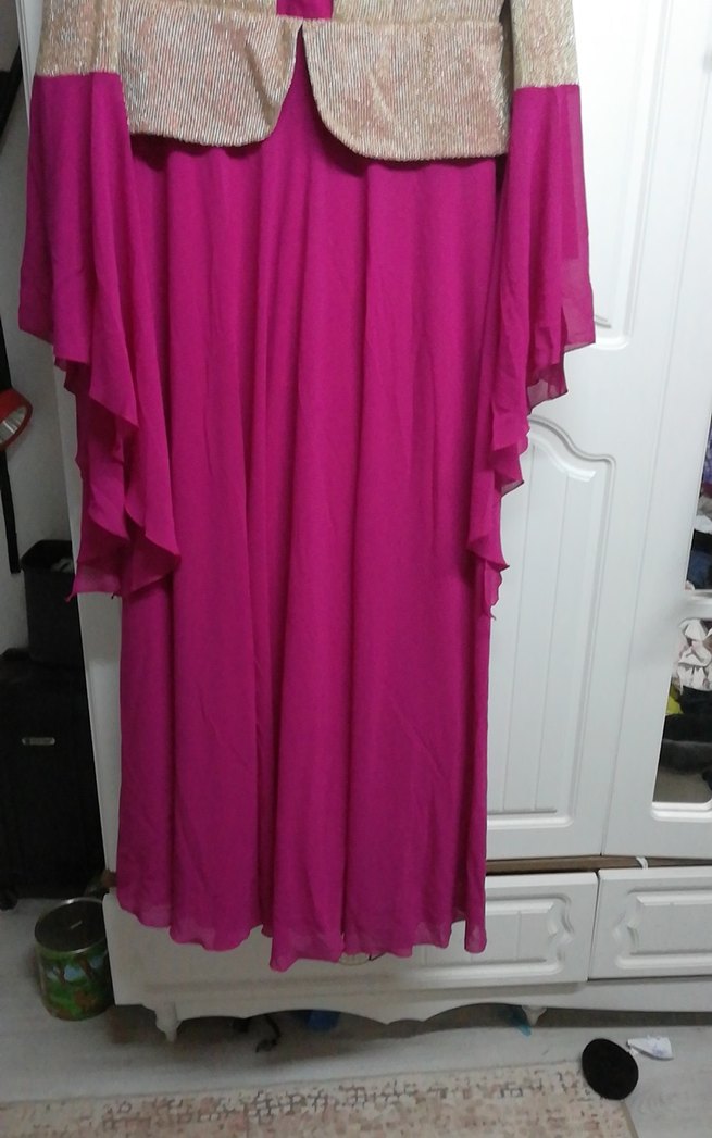 Pembe Uzun Abiye Elbise ve Parlak Ceket - Görsel 3