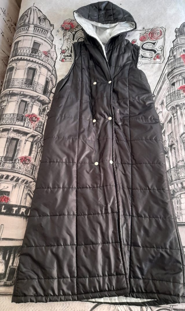 Siyah Uzun Kapüşonlu Kadın Yelek - Görsel 2