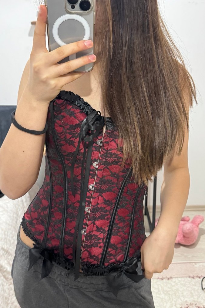 Kırmızı Dantel Detaylı Gotik Straplez Büstiyer - Görsel 2