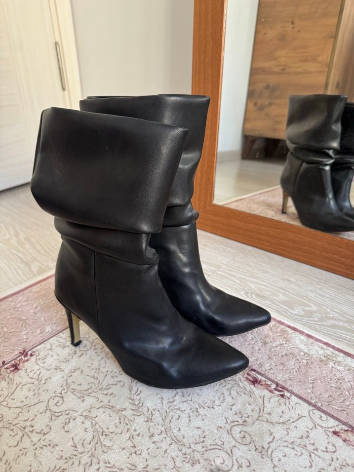Kadın Siyah Deri Dizüstü Topuklu Çizme - Görsel 2