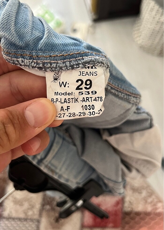 Likralı kot pantolon - Görsel 4