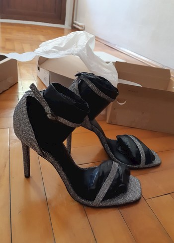 Mango Mango Işıltılı Gümüş Stiletto Topuklu Kadın Ayakkabı