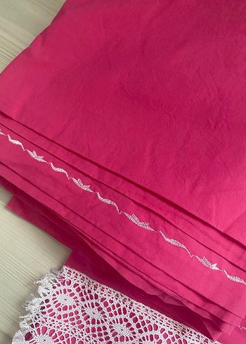Pembe Nakışlı yatak örtüsü - Görsel 4