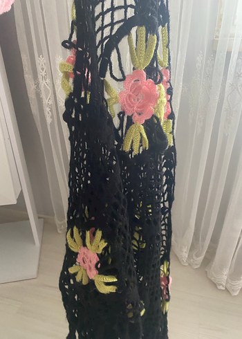 Çiçek İşlemeli Örgü Bohem Kadın Şal - Görsel 4