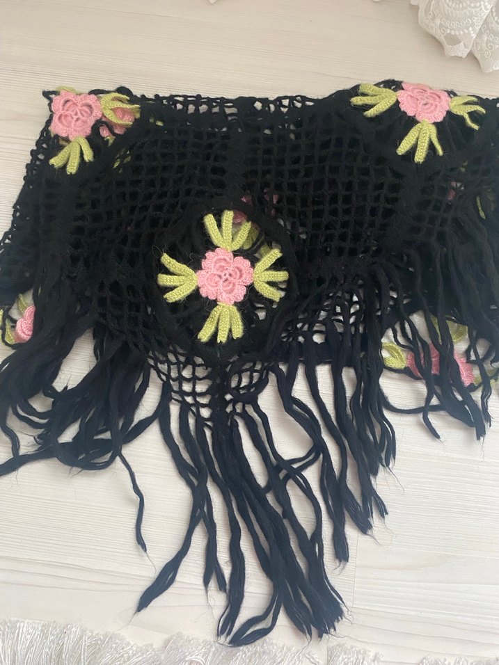 Çiçek İşlemeli Örgü Bohem Kadın Şal - Görsel 3