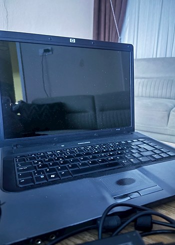 Siyah Dizüstü Bilgisayar - Görsel 3