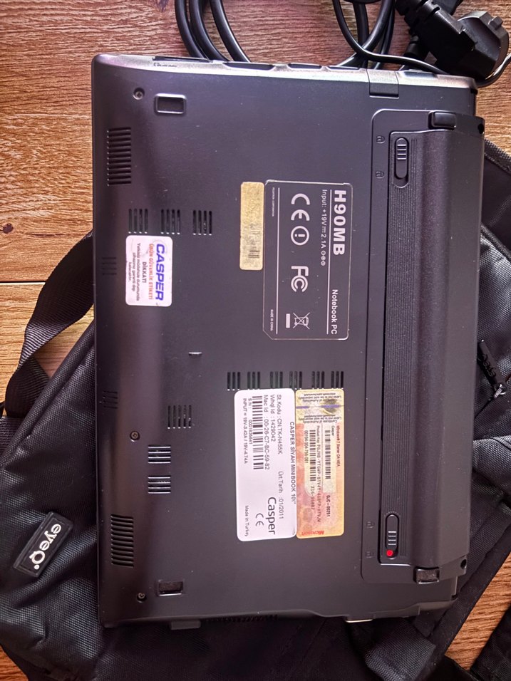 Siyah Casper Laptop ve Çanta - Görsel 3