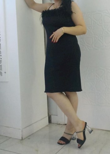 Abiye Tül Detaylı Siyah Midi Gece Elbise