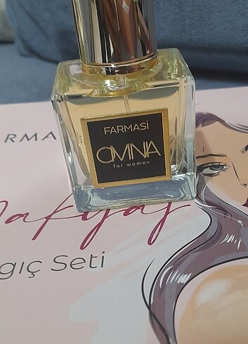 Farmasi bayan 