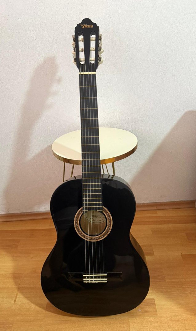 Klasik Gitar  Valencia VC154BK - Görsel 2