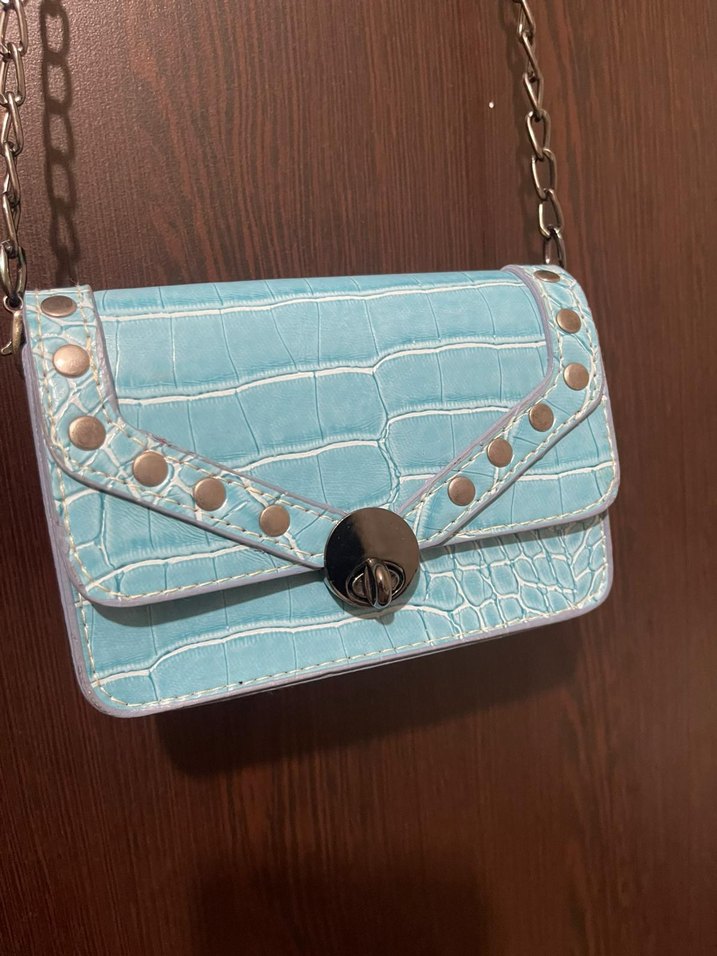 Turkuaz Yılan Derisi Desenli Zincir Detaylı küçük Çanta - Görsel 3
