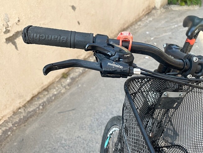  Beden siyah Renk Bianchi aspid 26 yetişkin bisikleti