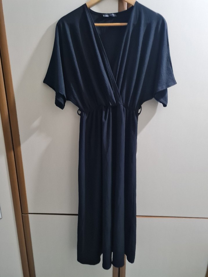 Siyah V Yakalı Salaş Hemşirelik Elbisesi - Görsel 2